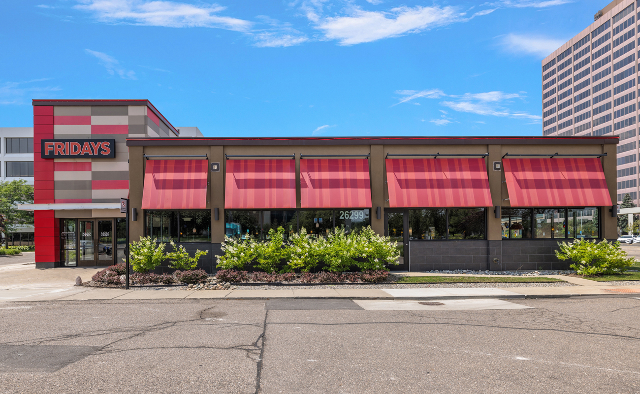 TGI Fridays Front